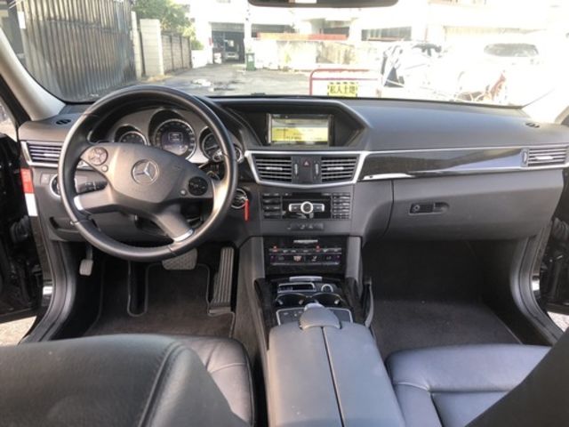 M-BENZ賓士 E300  第9張相片