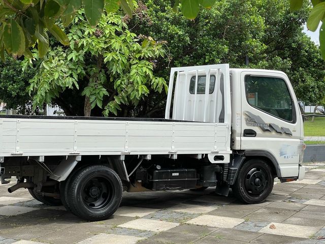 MITSUBISHI三菱 CANTER  第2張相片
