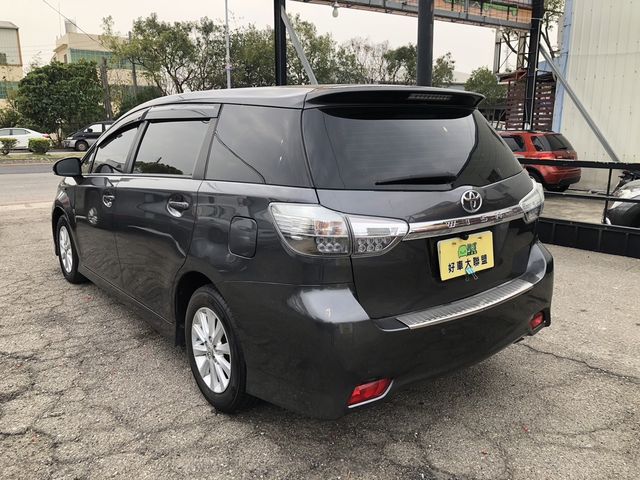 TOYOTA豐田 WISH  第13張相片