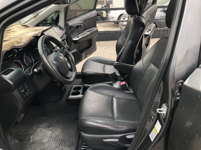 TOYOTA豐田 WISH  第19張相片