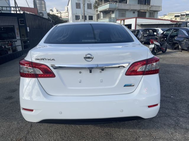 NISSAN日產 SENTRA  第4張相片