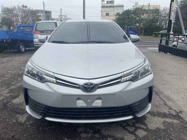 TOYOTA豐田 ALTIS  第2張相片