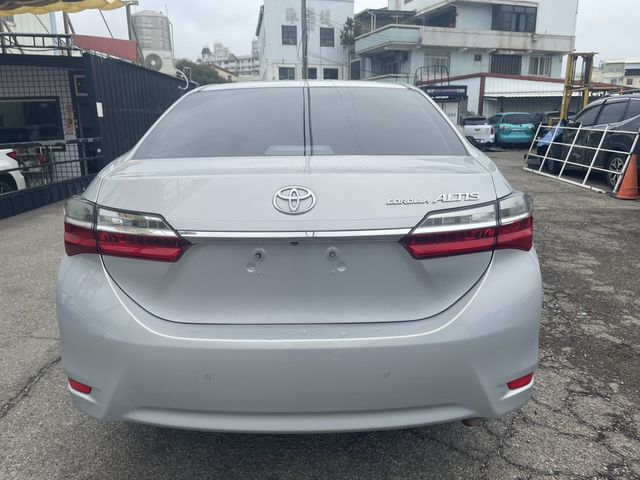 TOYOTA豐田 ALTIS  第6張相片