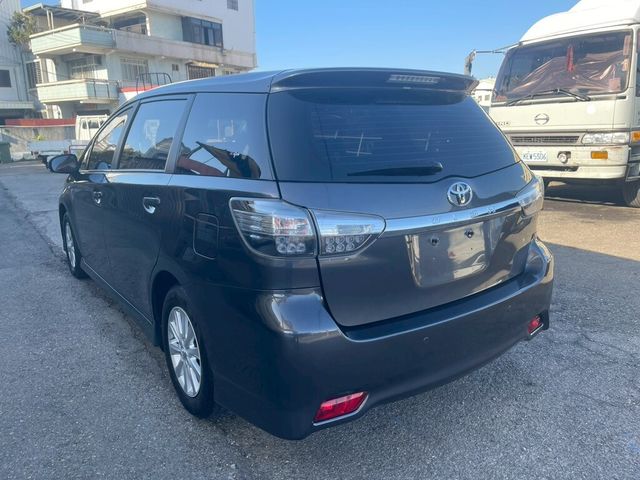 TOYOTA豐田 WISH  第6張相片
