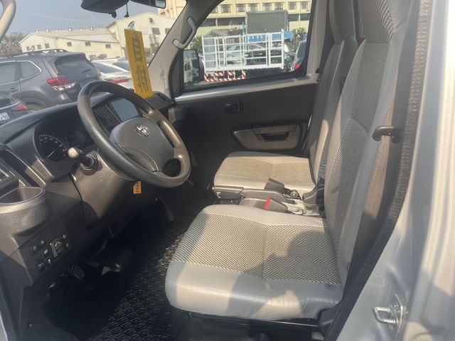 TOYOTA豐田 TOWN ACE  第9張相片