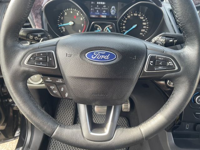 FORD福特 KUGA  第14張相片