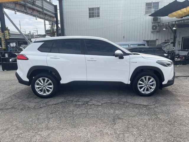 TOYOTA豐田 COROLLA CROSS HYBRID  第4張相片