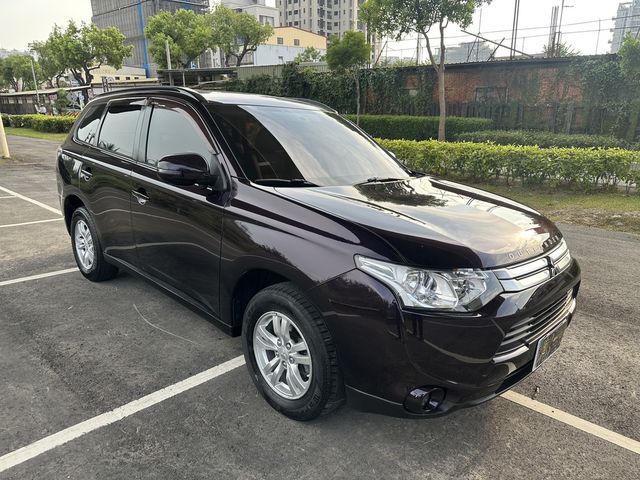 MITSUBISHI三菱 OUTLANDER  第1張相片
