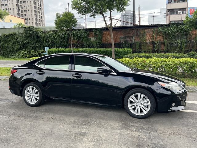 LEXUS凌志 ES250  第5張相片