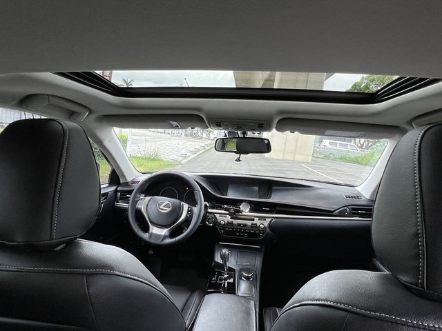 LEXUS凌志 ES250  第7張相片