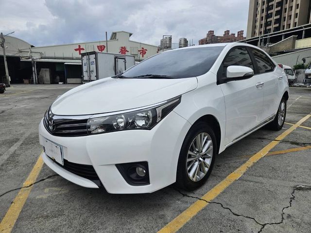 TOYOTA豐田 ALTIS  第1張相片