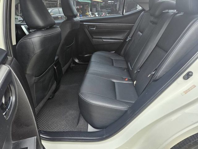 TOYOTA豐田 ALTIS  第7張相片