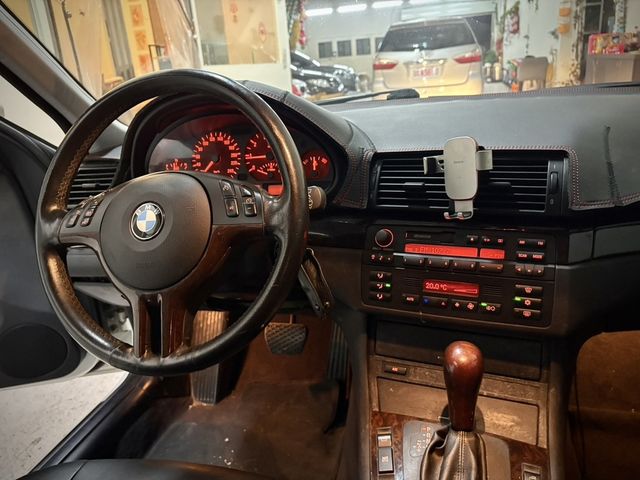 BMW寶馬 318IZA  第6張相片