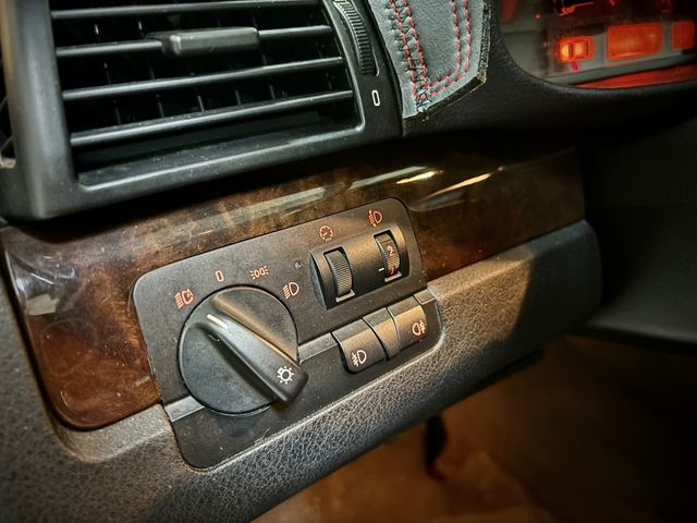 BMW寶馬 318IZA  第7張相片
