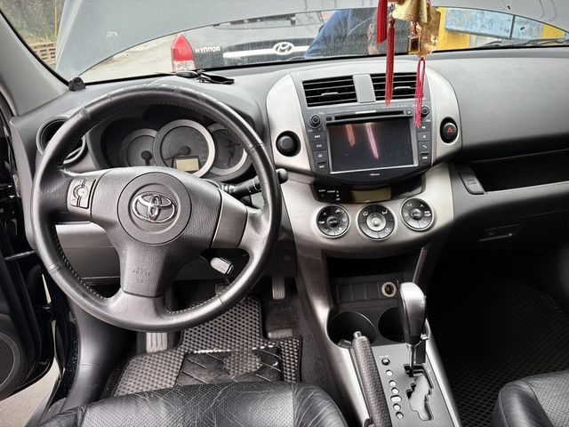 TOYOTA豐田 RAV4  第7張相片
