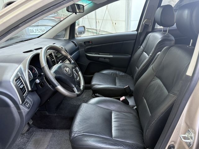 TOYOTA豐田 WISH  第7張相片