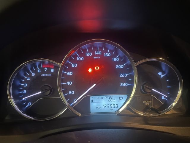 TOYOTA豐田 ALTIS  第4張相片