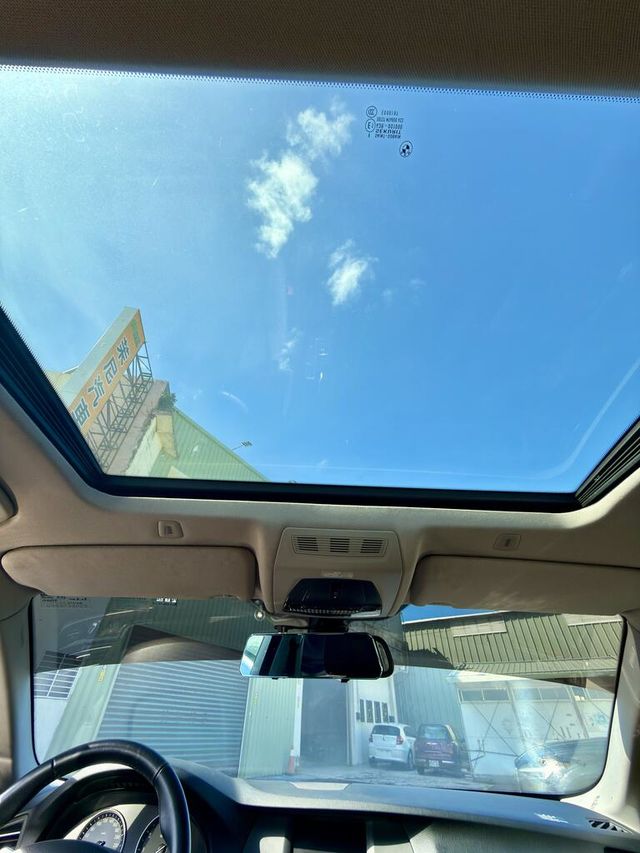 BMW寶馬 523I  第8張相片