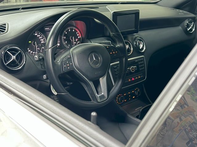 M-BENZ賓士 A180  第5張相片