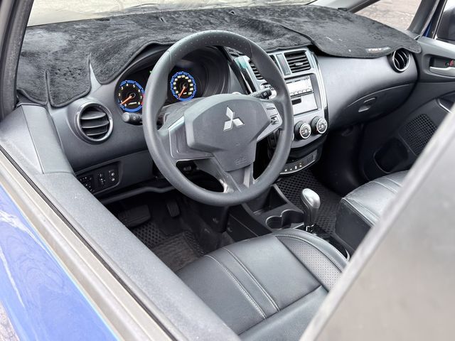 MITSUBISHI三菱 COLT PLUS  第4張相片