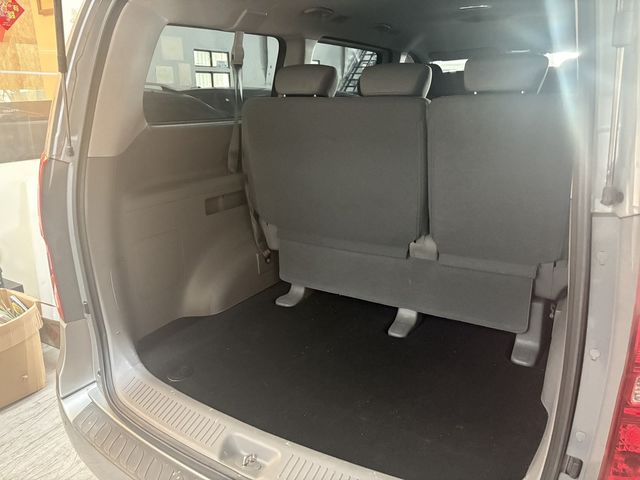 HYUNDAI現代 STAREX  第7張相片