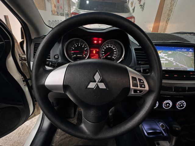 MITSUBISHI三菱 LANCER FORTIS  第3張相片