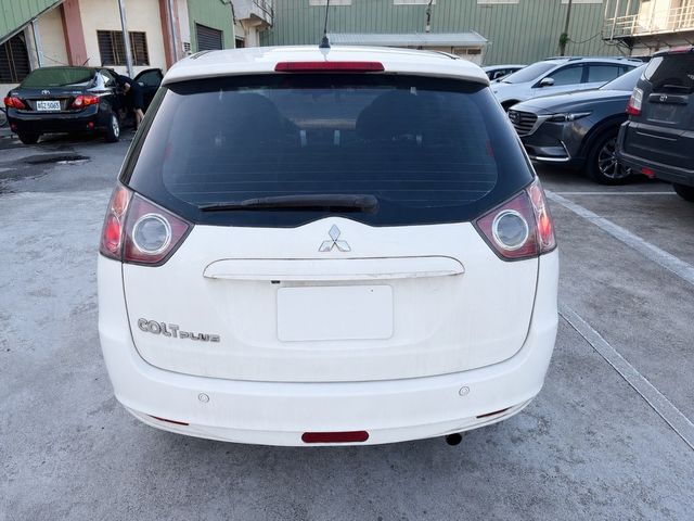 MITSUBISHI三菱 COLT PLUS  第4張相片