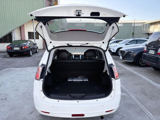 MITSUBISHI三菱 COLT PLUS  第5張相片