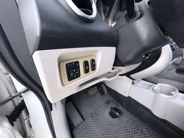 MITSUBISHI三菱 COLT PLUS  第8張相片