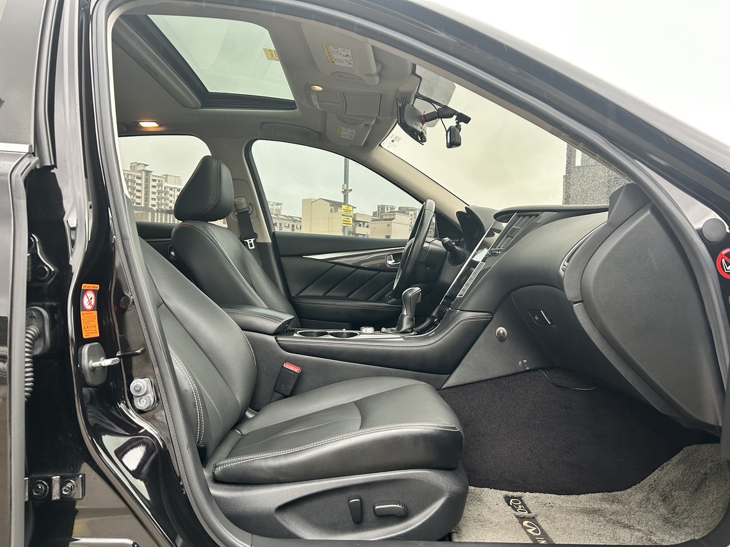INFINITI Q50  第7張相片