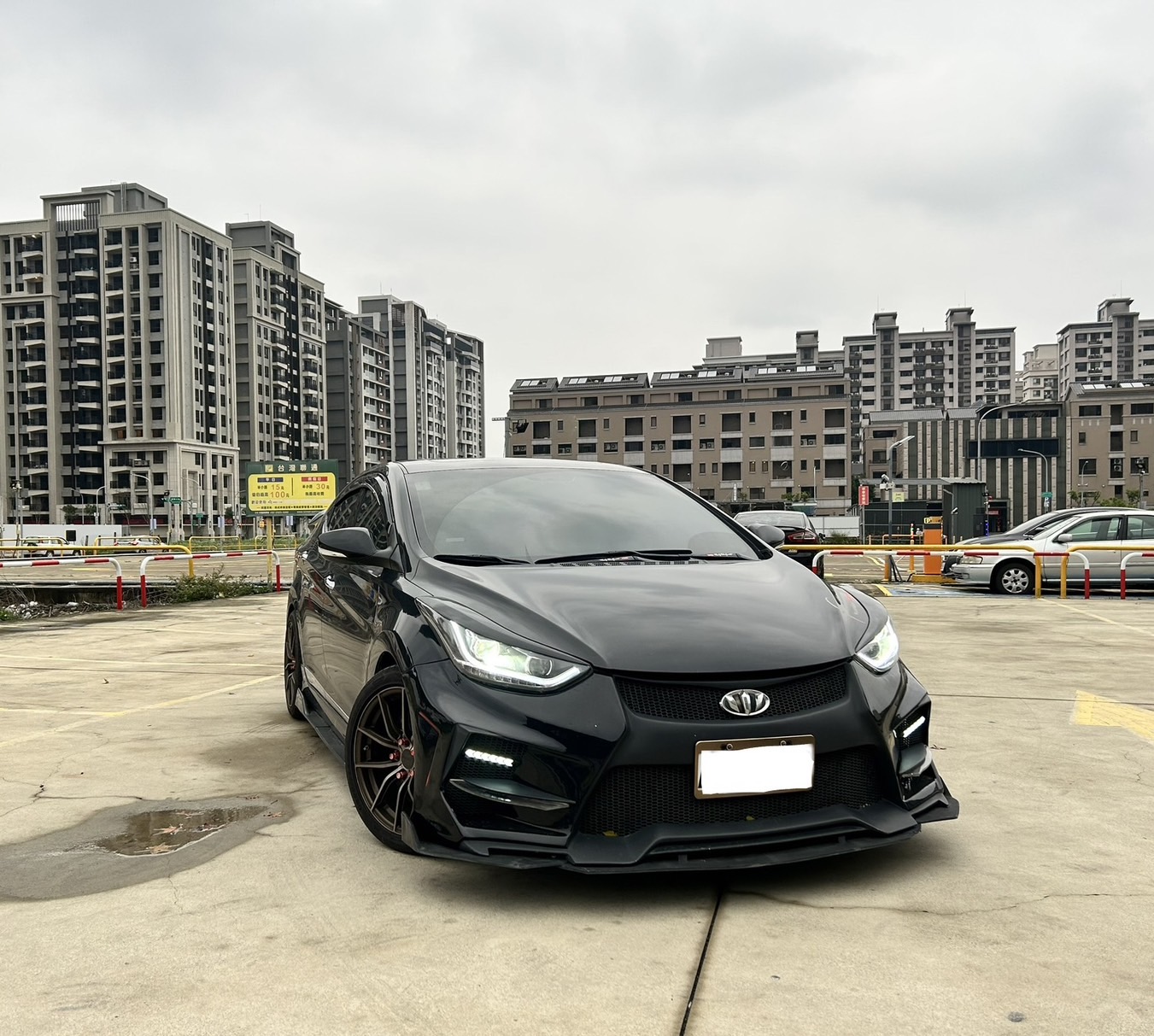  Hyundai Elantra  第3張相片