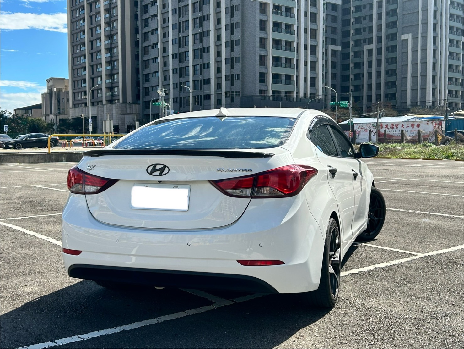  Hyundai Elantra ex  第3張相片