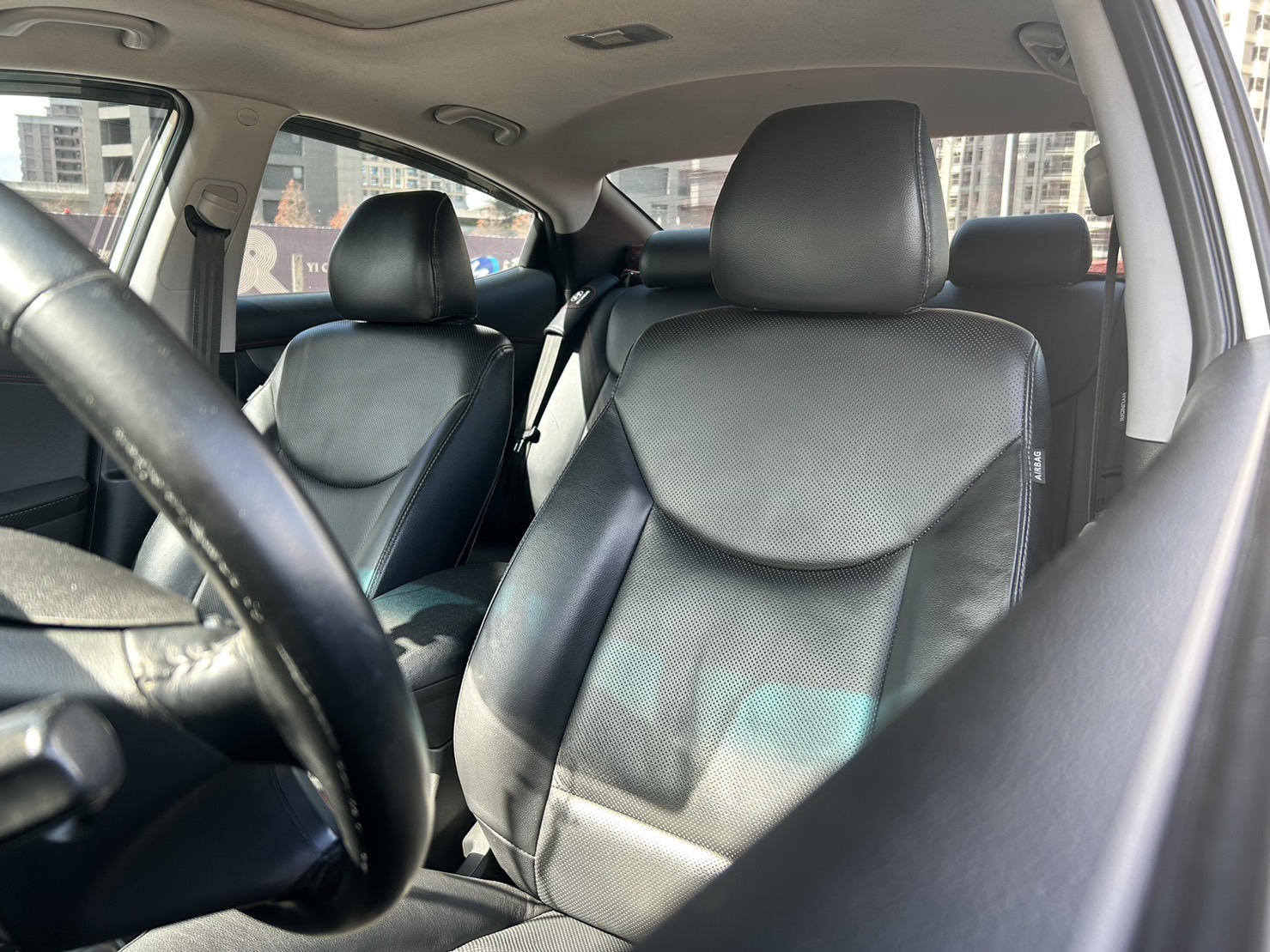  Hyundai Elantra ex  第5張相片