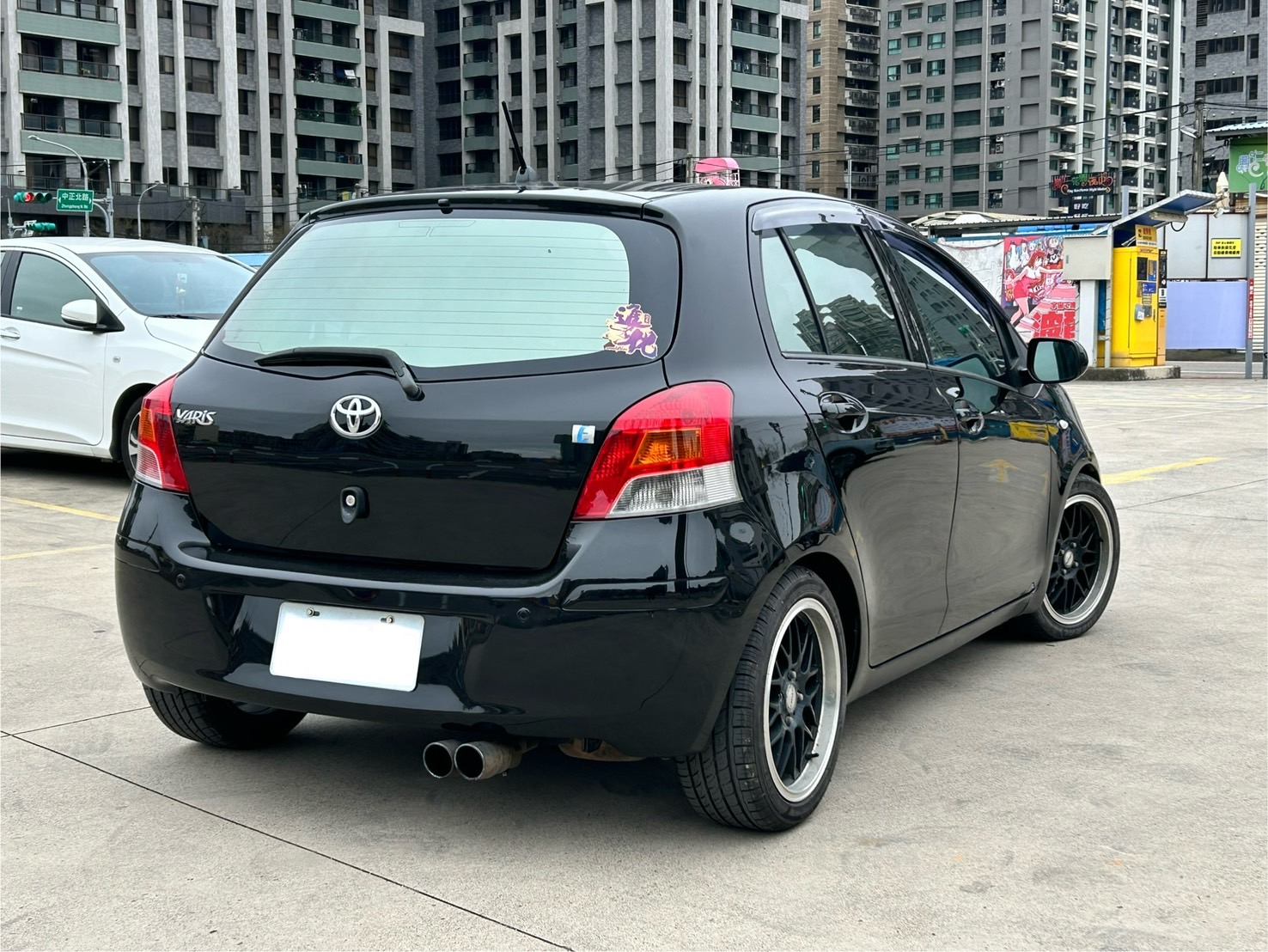 Toyota Yaris E  第3張相片