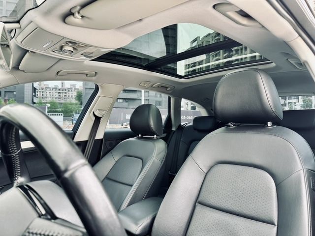 Audi A4  第9張相片