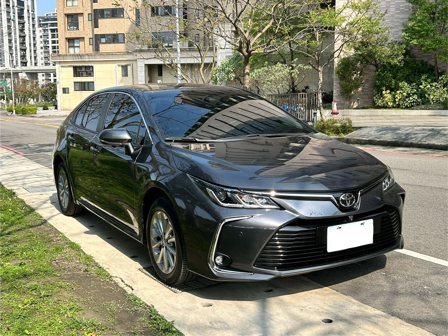 Toyota Corolla Altis  第3張相片