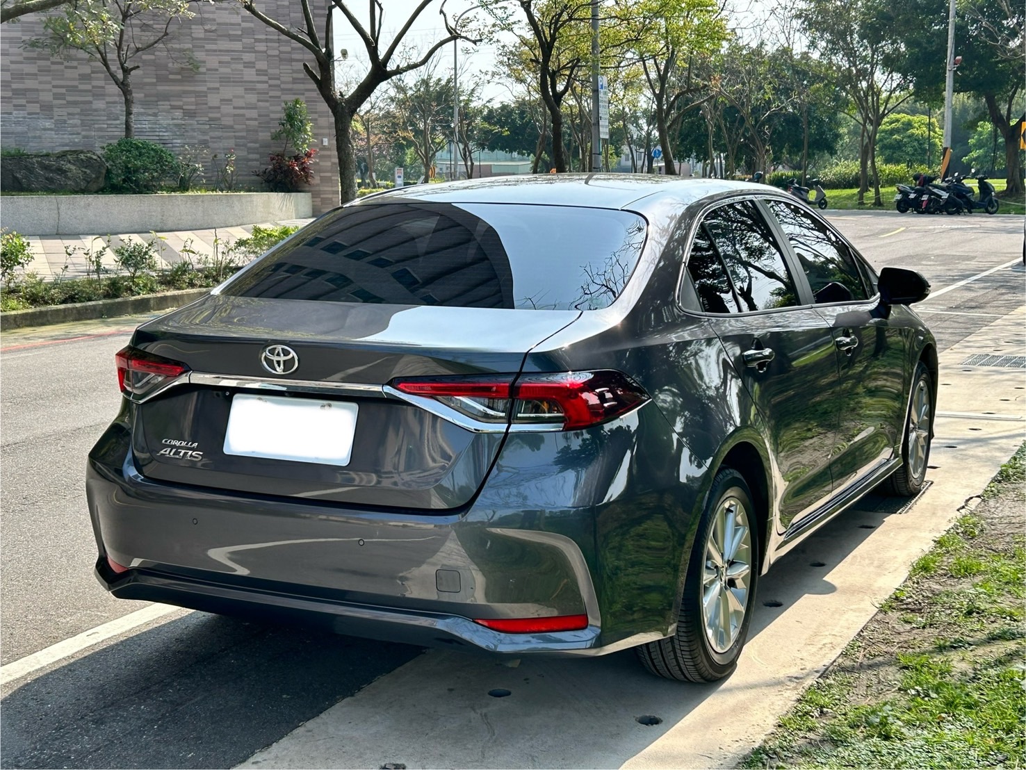 Toyota Corolla Altis  第12張相片