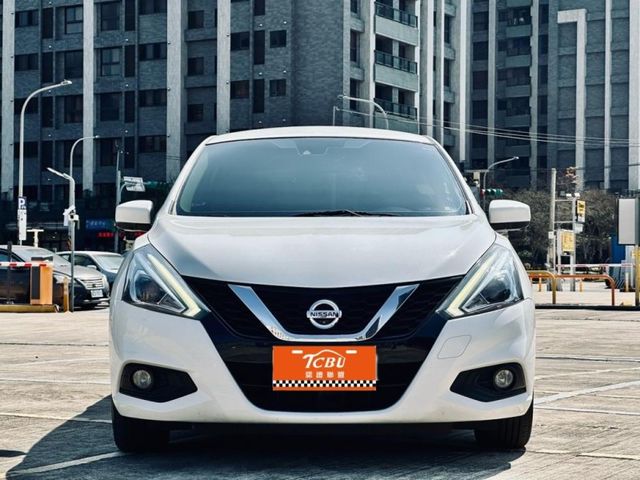 Nissan Tiida  第1張相片
