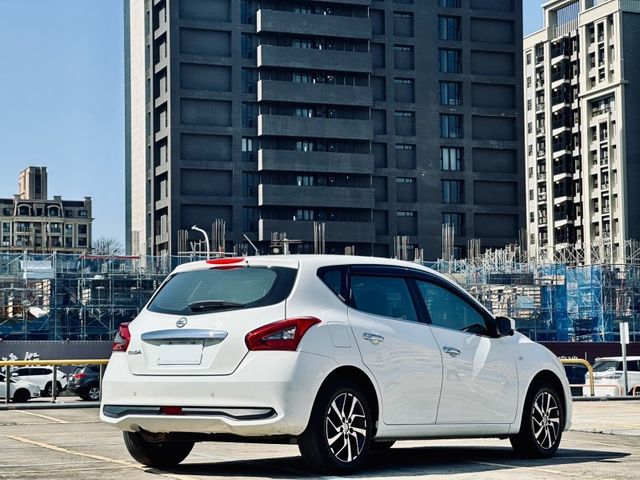 Nissan Tiida  第5張相片