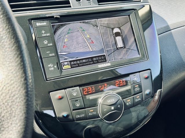 Nissan Tiida  第15張相片