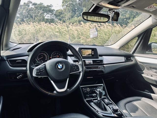 BMW/ 寶馬 218i  第8張相片