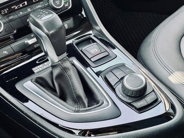 BMW/ 寶馬 218i  第12張相片