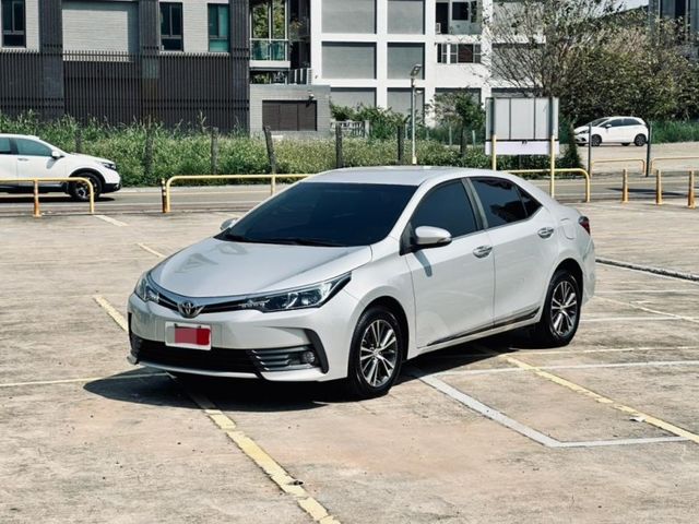Toyota ALTIS  第2張相片