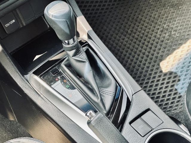 Toyota ALTIS  第13張相片