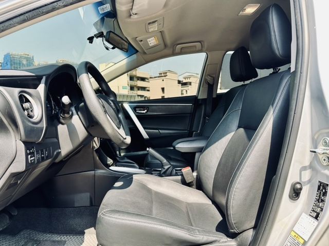 Toyota ALTIS  第14張相片