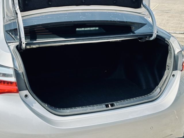 Toyota ALTIS  第16張相片