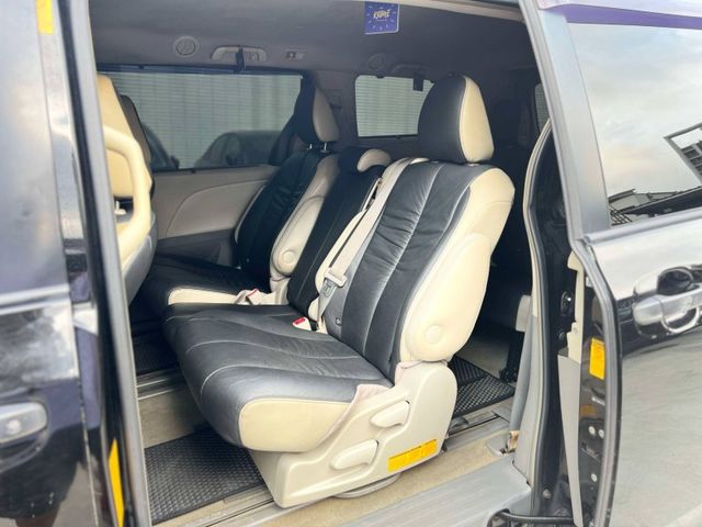 Toyota Sienna  第5張相片