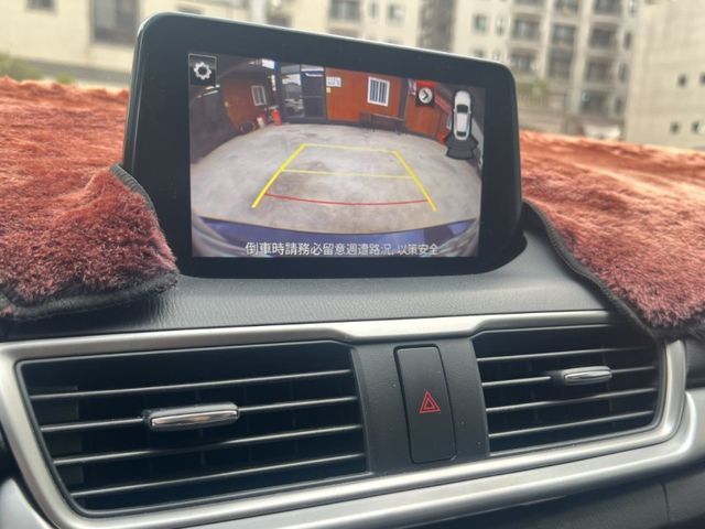 Mazda Mazda3  第6張相片