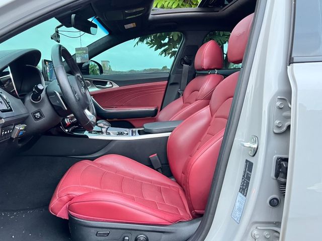 Kia Stinger  第12張相片