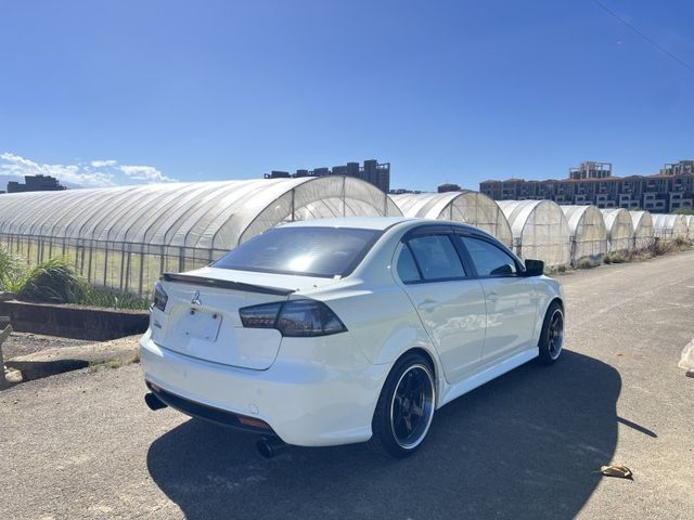 Mitsubishi Lancer  第3張相片